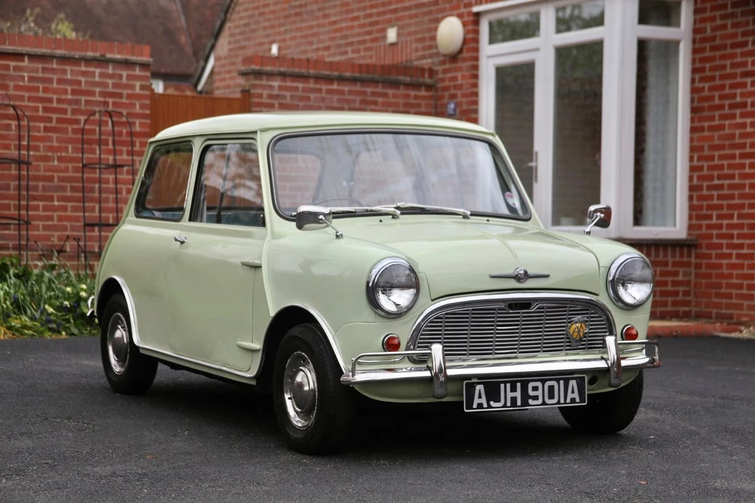 1963 Morris - Image 11 of 31