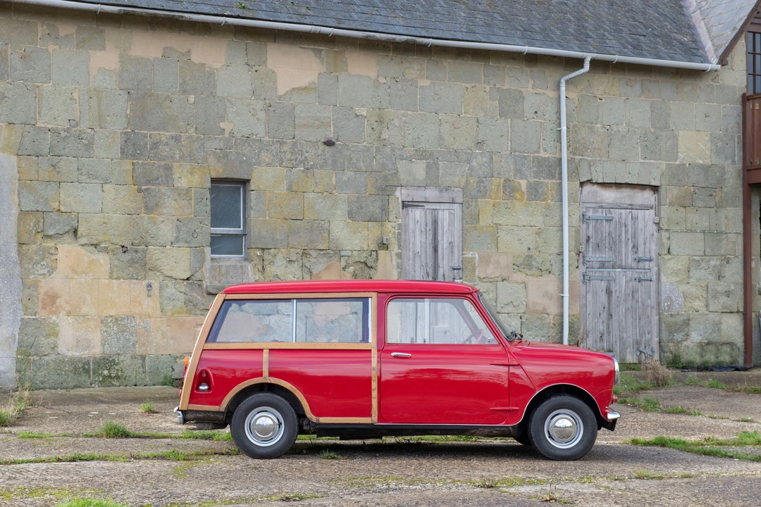 1963 Morris - Image 13 of 31