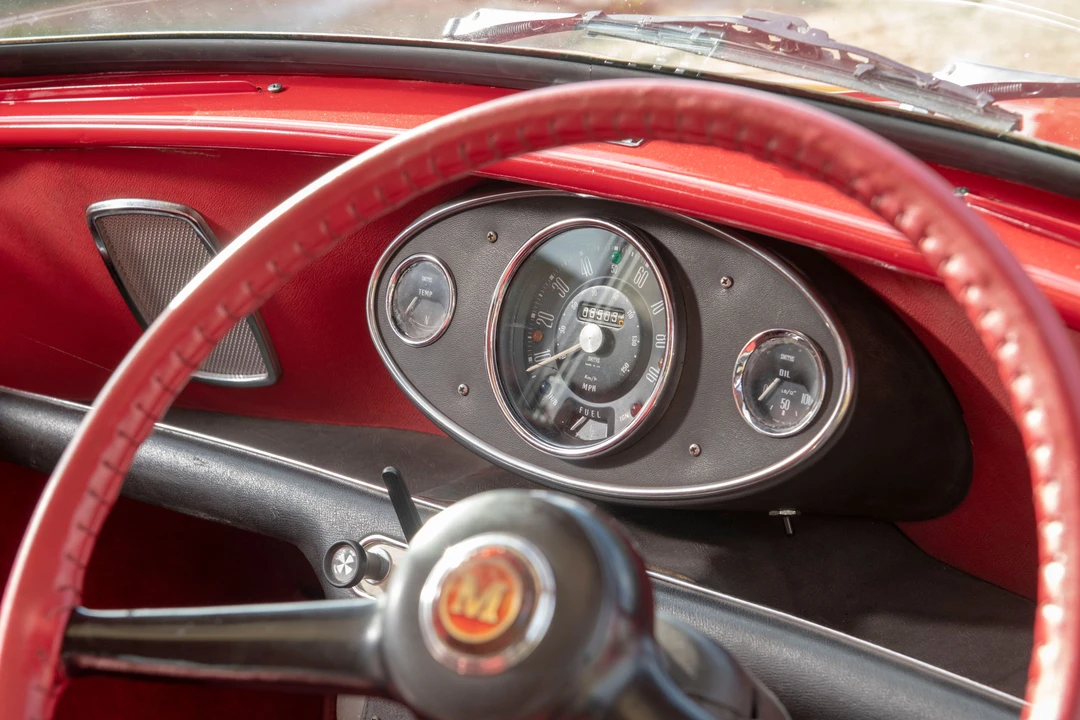 1963 Morris - Image 21 of 31