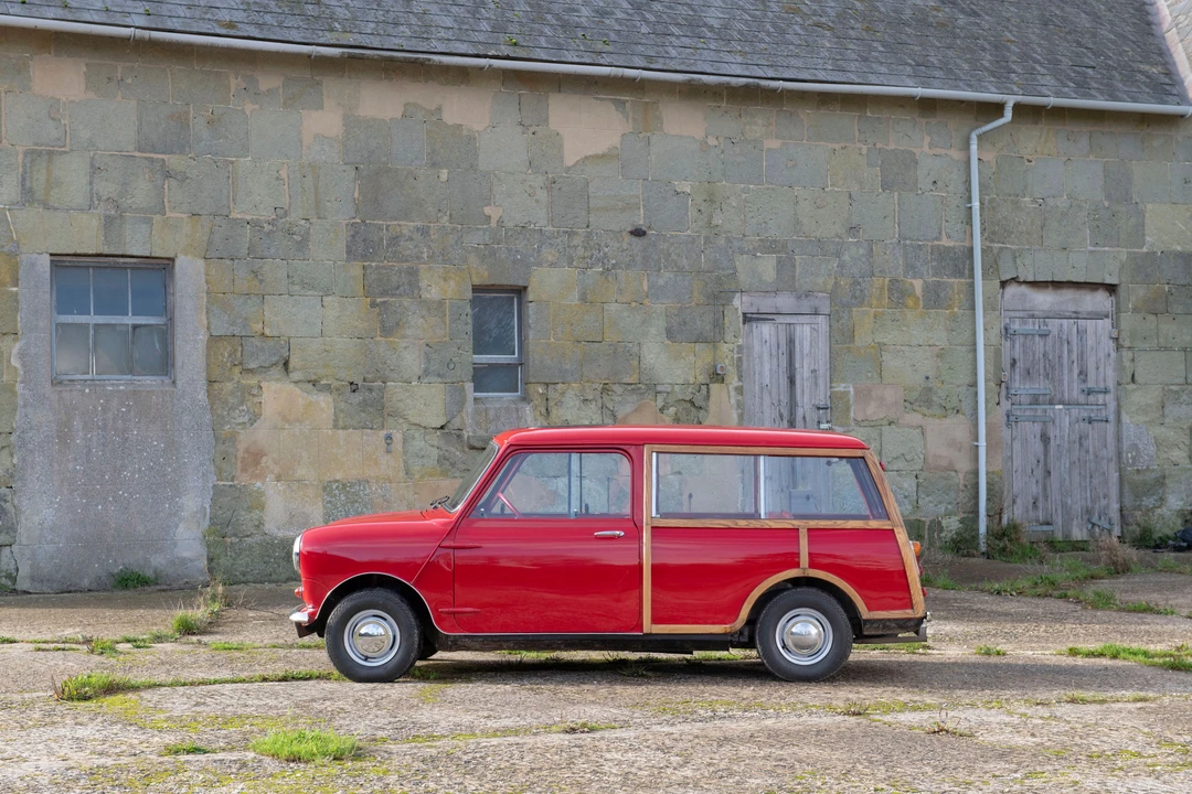 1963 Morris - Image 4 of 31