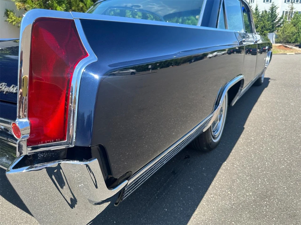 1963 Oldsmobile 98 - Image 11 of 31