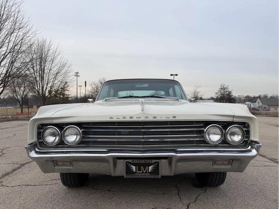 1963 Oldsmobile 98 - Image 3 of 31
