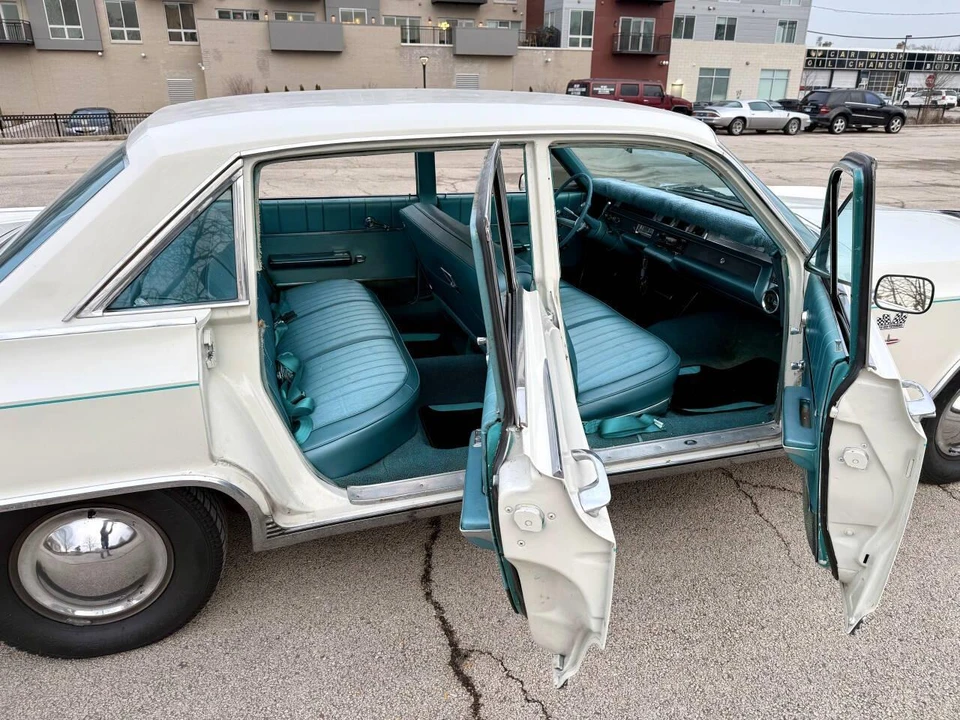 1963 Oldsmobile 98 - Image 18 of 31