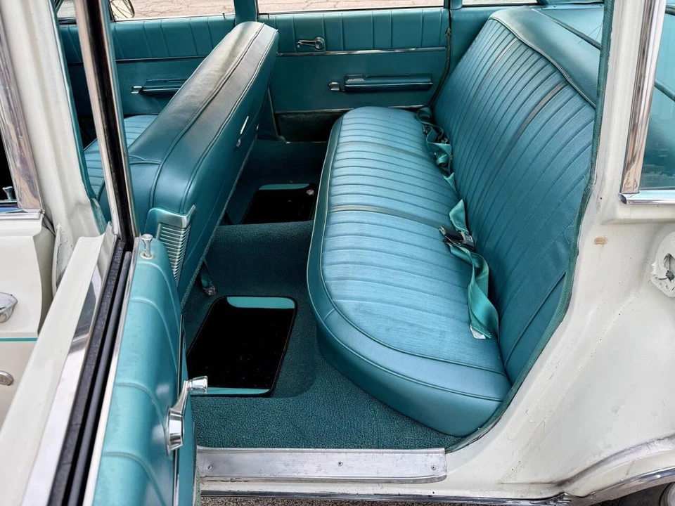 1963 Oldsmobile 98 - Image 24 of 31