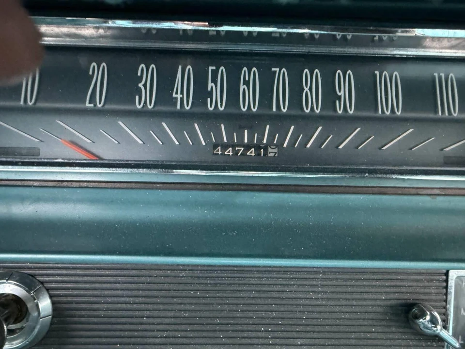 1963 Oldsmobile 98 - Image 28 of 31