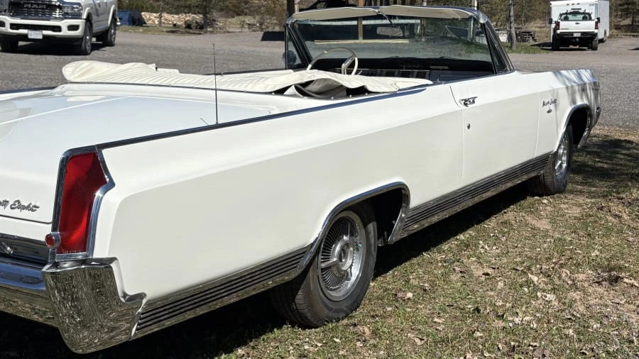 1963 Oldsmobile 98 - Image 4 of 4