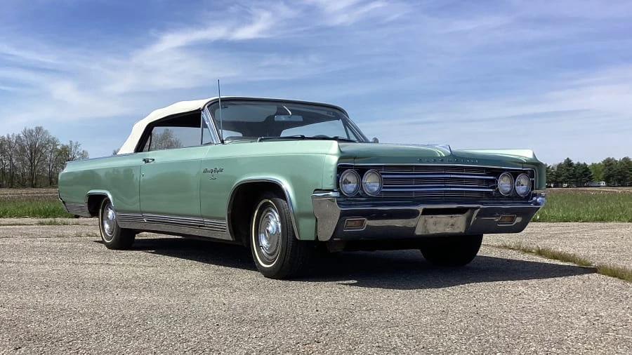 1963 Oldsmobile 98 - Image 4 of 9