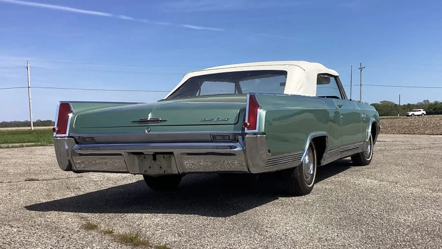 1963 Oldsmobile 98 - Image 7 of 9