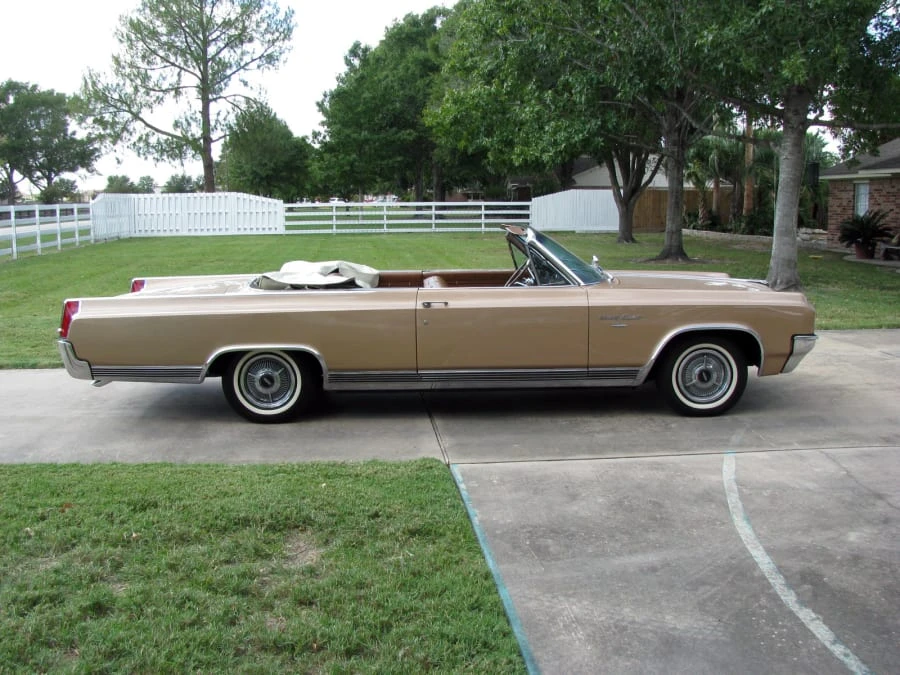 1963 Oldsmobile 98 - Image 2 of 10