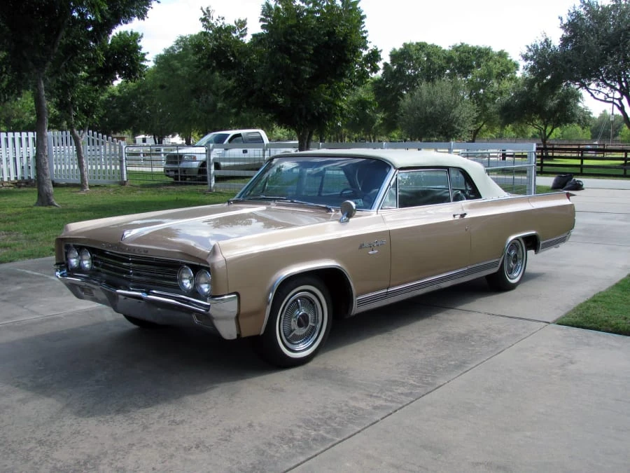 1963 Oldsmobile 98 - Image 10 of 10