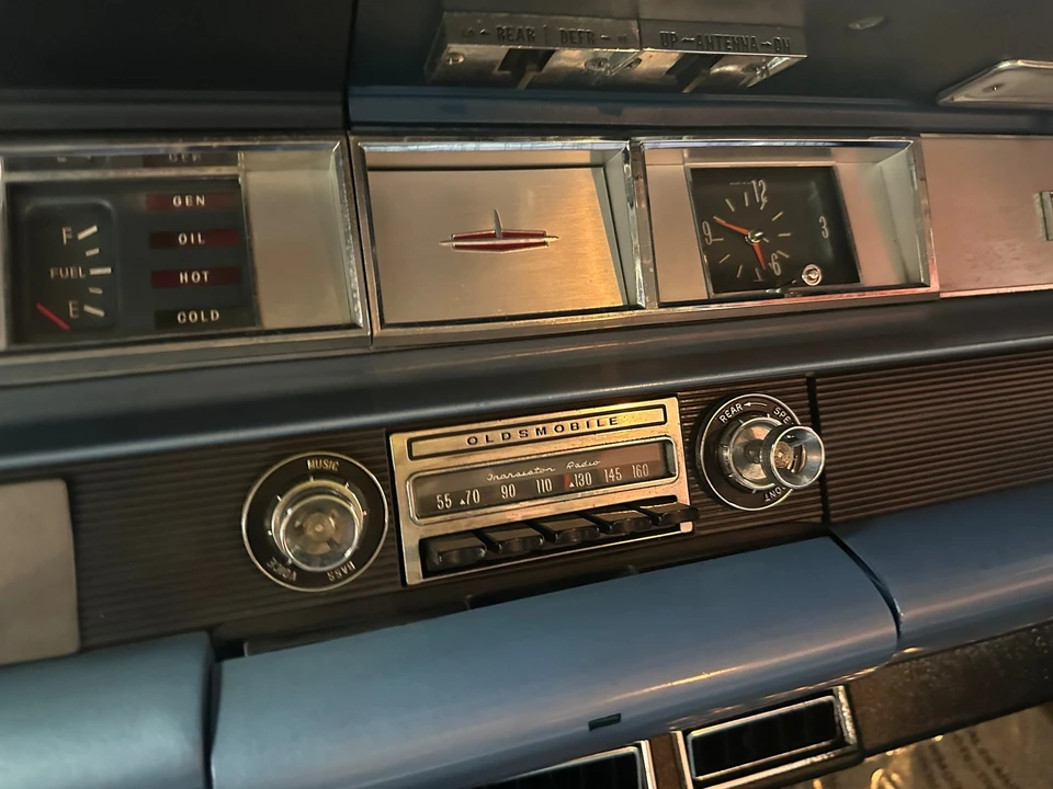 1963 Oldsmobile 98 - Image 31 of 31