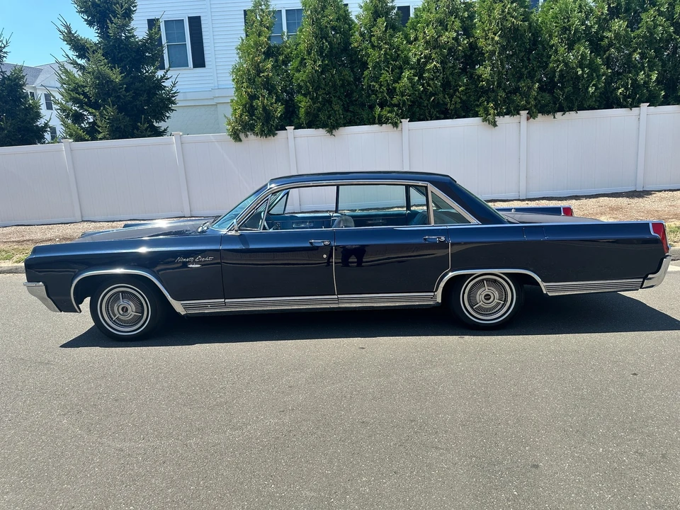 1963 Oldsmobile 98 - Image 5 of 31