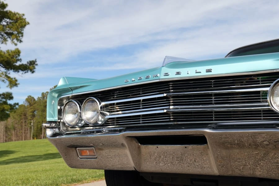 1963 Oldsmobile 98 - Image 8 of 31