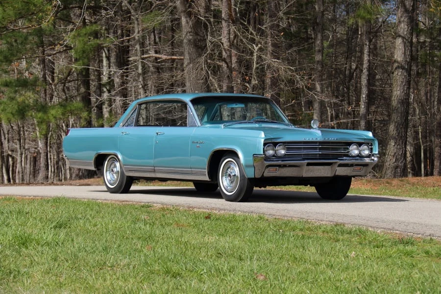 1963 Oldsmobile 98 - Image 11 of 31