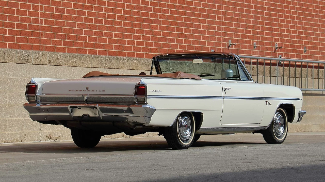 1963 Oldsmobile F-85 & Jetfire - Image 13 of 20
