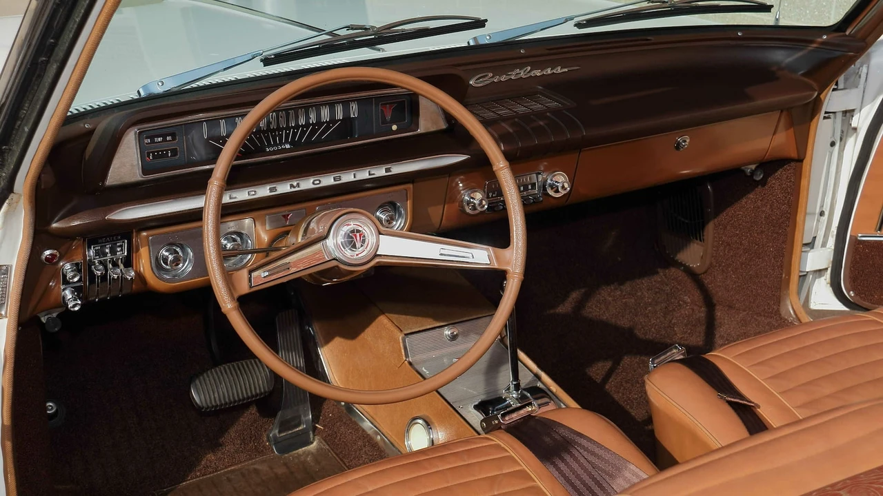 1963 Oldsmobile F-85 & Jetfire - Image 16 of 20