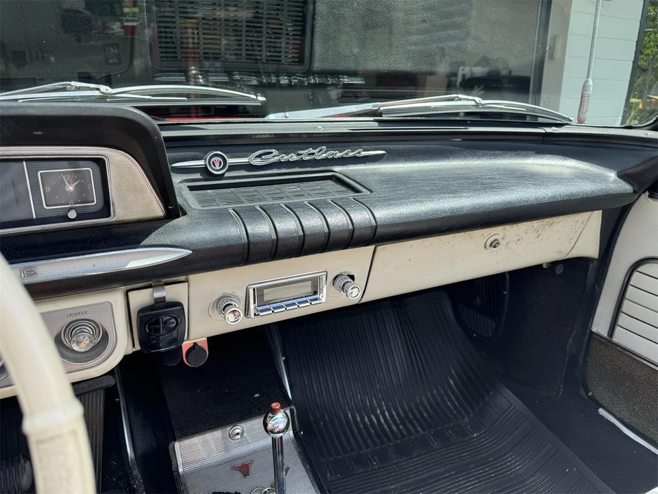 1963 Oldsmobile Cutlass 1st Gen - Image 9 of 13