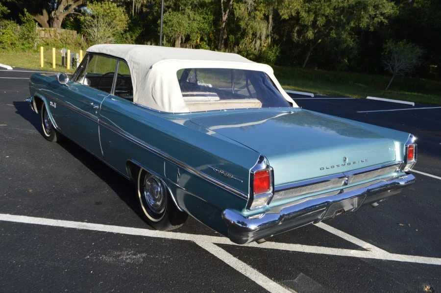 1963 Oldsmobile F-85 & Jetfire - Image 10 of 12