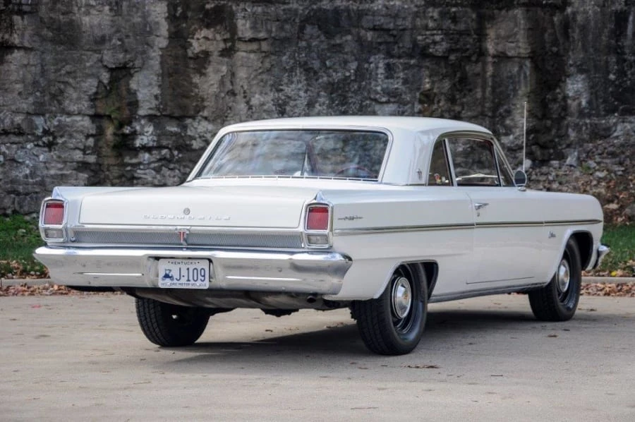 1963 Oldsmobile F-85 & Jetfire - Image 3 of 8