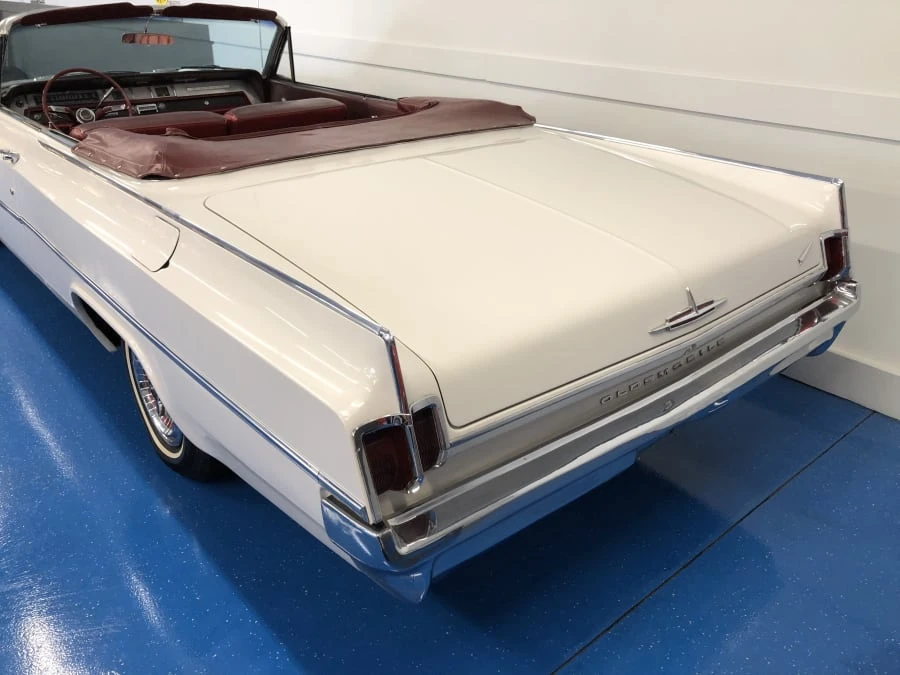 1963 Oldsmobile 88 - Image 2 of 3
