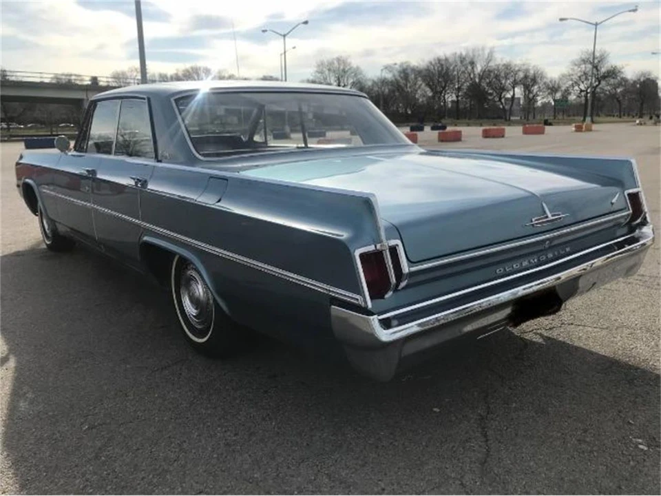 1963 Oldsmobile 88 - Image 8 of 25