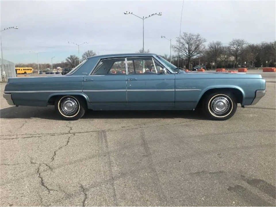 1963 Oldsmobile 88 - Image 24 of 25
