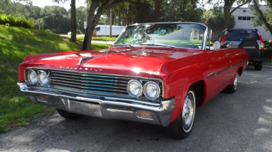 1963 Oldsmobile 88 - Image 2 of 8