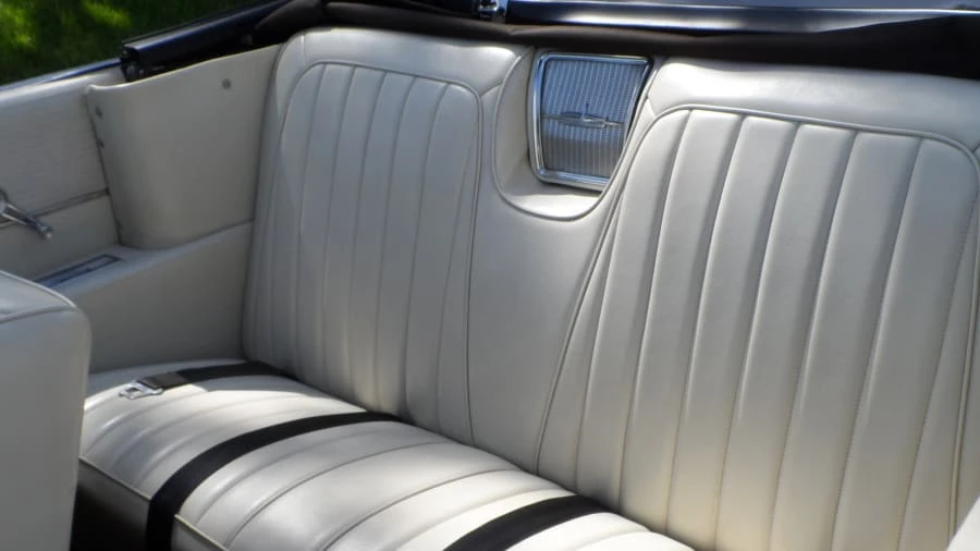 1963 Oldsmobile 88 - Image 6 of 8