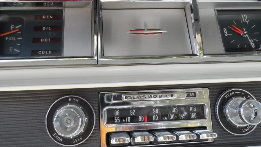 1963 Oldsmobile 88 - Image 7 of 8