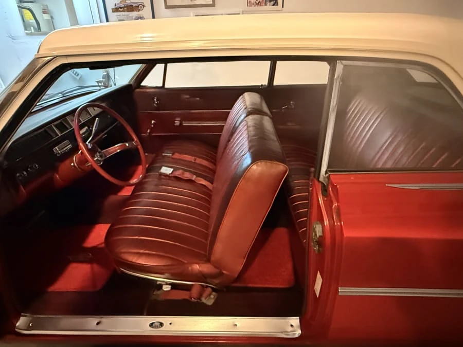 1963 Oldsmobile 88 - Image 10 of 15