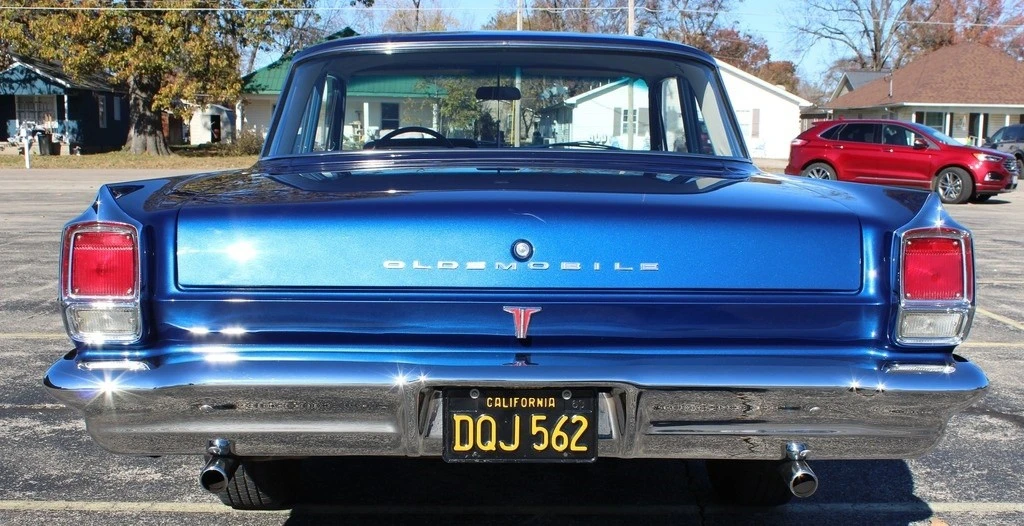 1963 Oldsmobile F-85 & Jetfire - Image 10 of 12