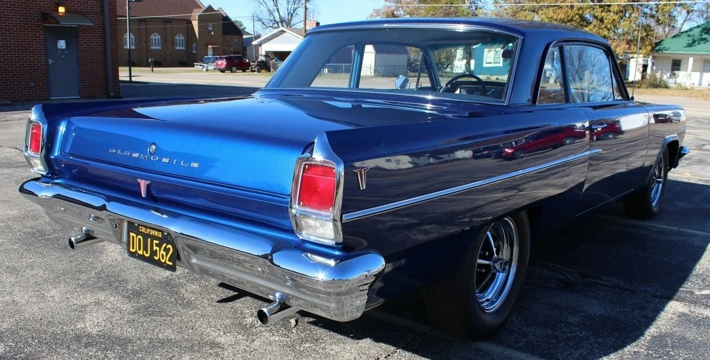 1963 Oldsmobile F-85 & Jetfire - Image 8 of 12