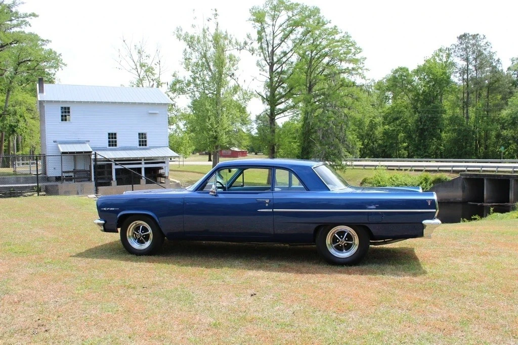 1963 Oldsmobile F-85 & Jetfire - Image 4 of 12