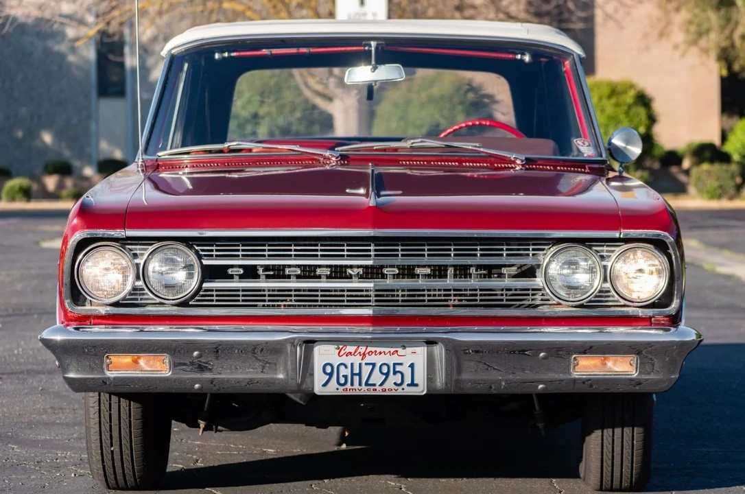 1963 Oldsmobile F-85 & Jetfire - Image 13 of 31