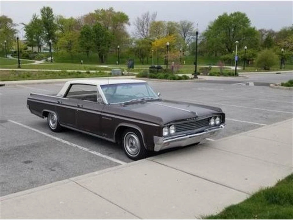 1963 Oldsmobile 88 - Image 4 of 11
