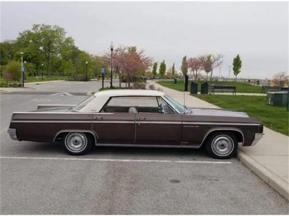 1963 Oldsmobile 88 - Image 3 of 11