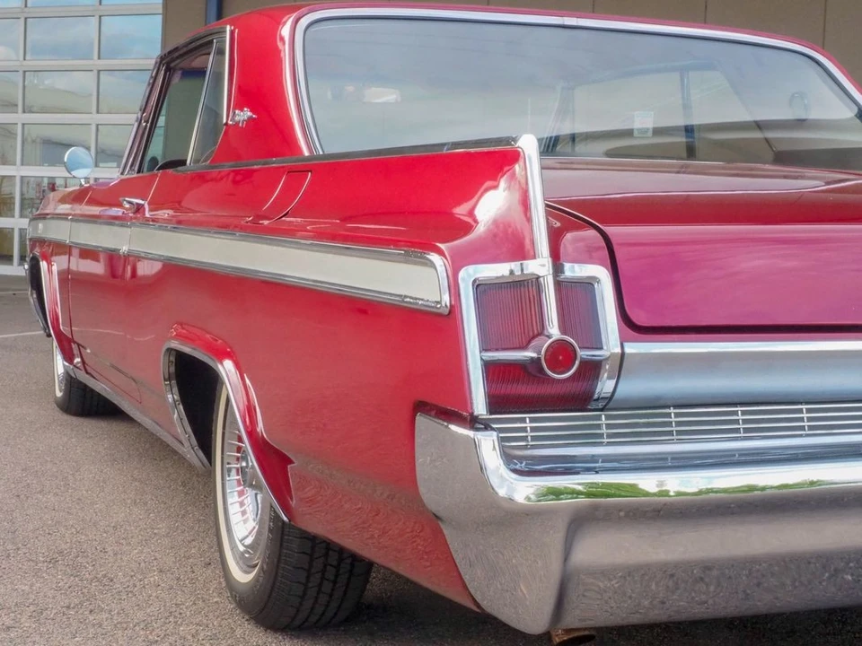 1963 Oldsmobile Starfire - Image 18 of 21