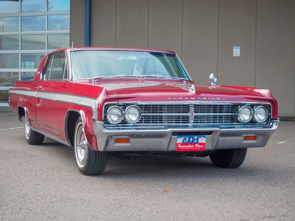 1963 Oldsmobile Starfire - Image 10 of 21