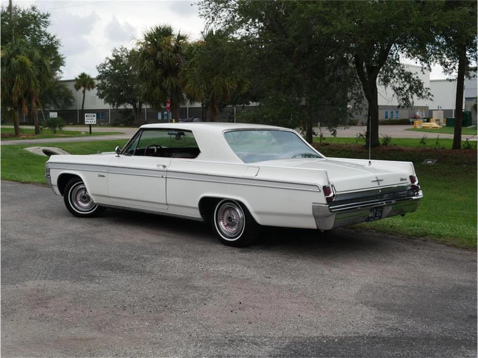 1963 Oldsmobile Starfire - Image 17 of 31