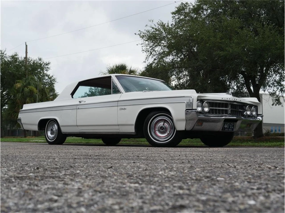 1963 Oldsmobile Starfire - Image 3 of 31