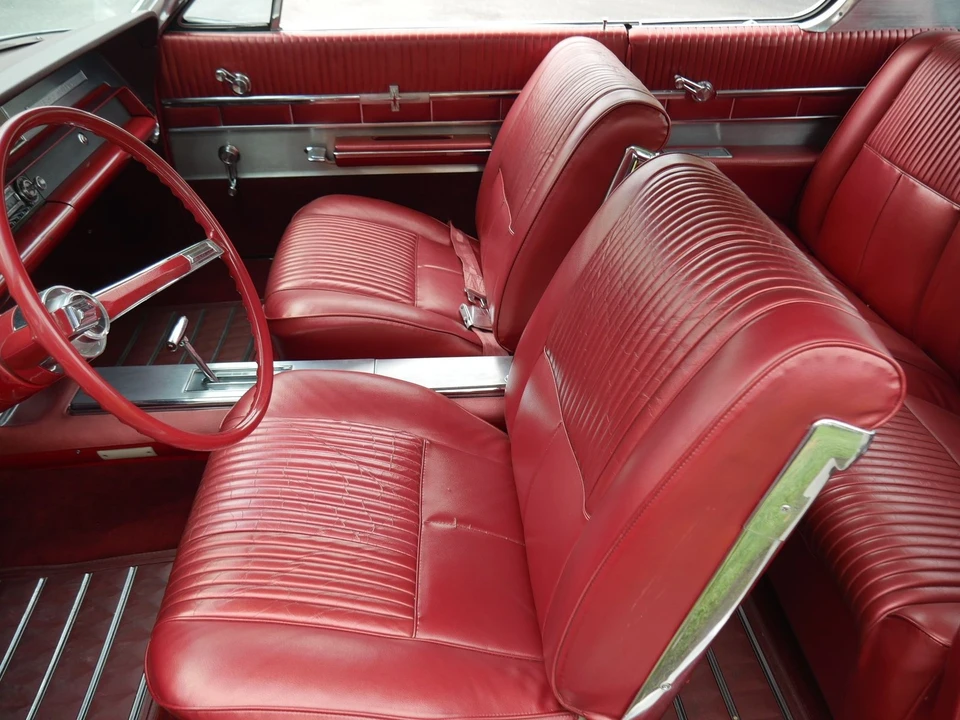 1963 Oldsmobile Starfire - Image 4 of 24