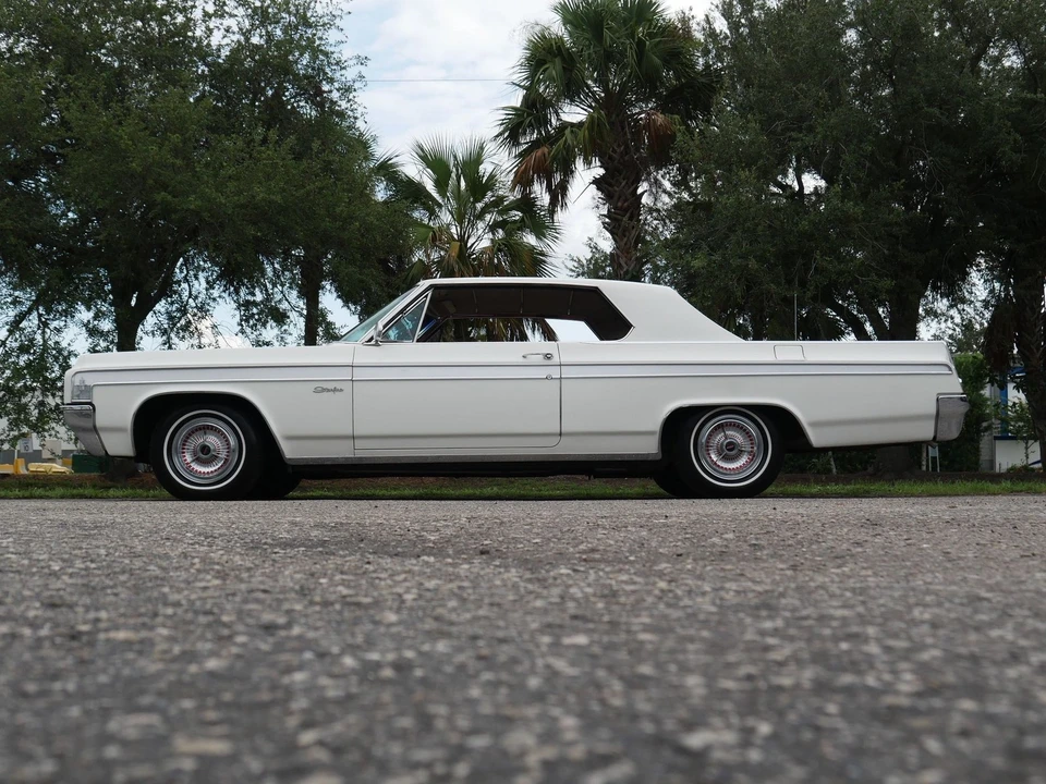 1963 Oldsmobile Starfire - Image 13 of 24