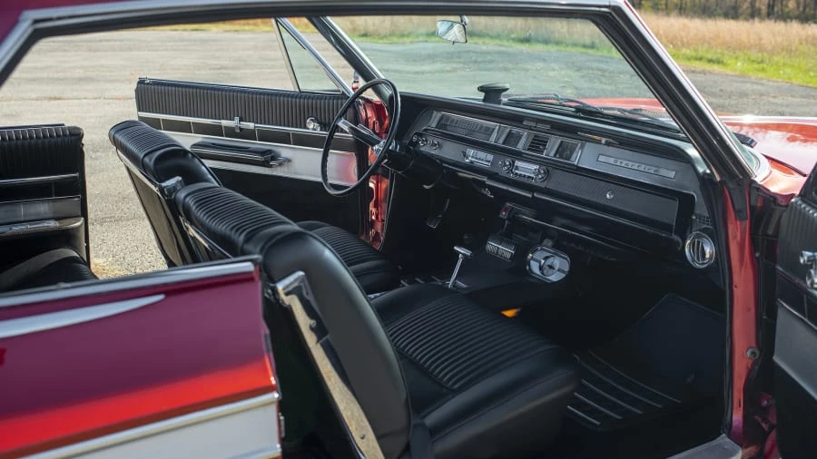1963 Oldsmobile Starfire - Image 5 of 12