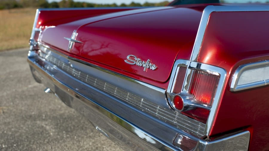 1963 Oldsmobile Starfire - Image 10 of 12