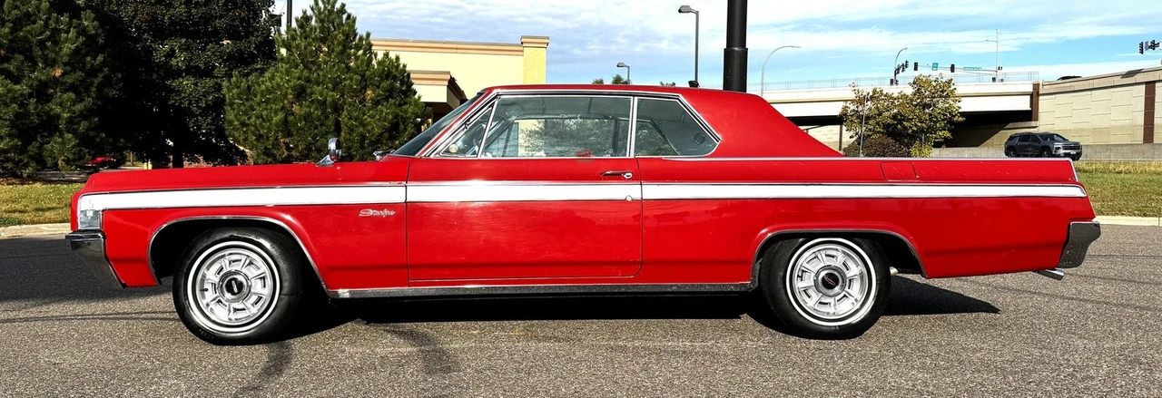 1963 Oldsmobile Starfire - Image 7 of 21
