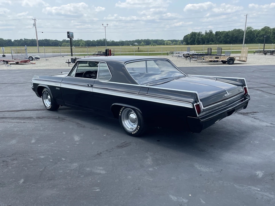 1963 Oldsmobile Starfire - Image 3 of 18