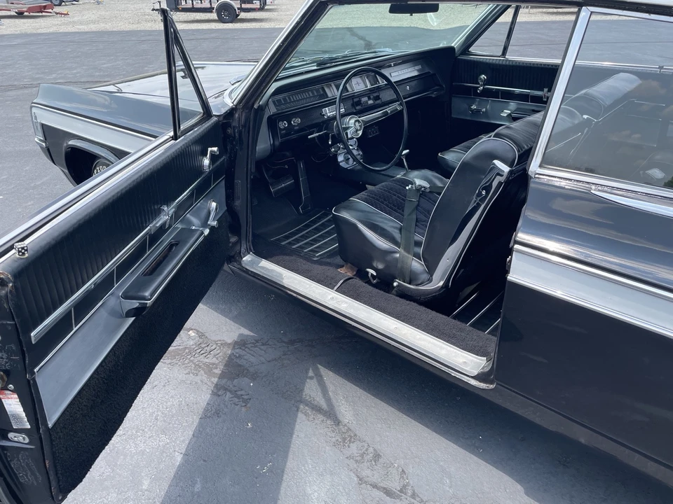 1963 Oldsmobile Starfire - Image 9 of 18
