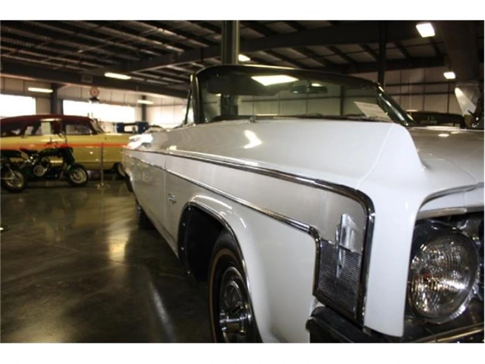 1963 Oldsmobile Starfire - Image 7 of 31