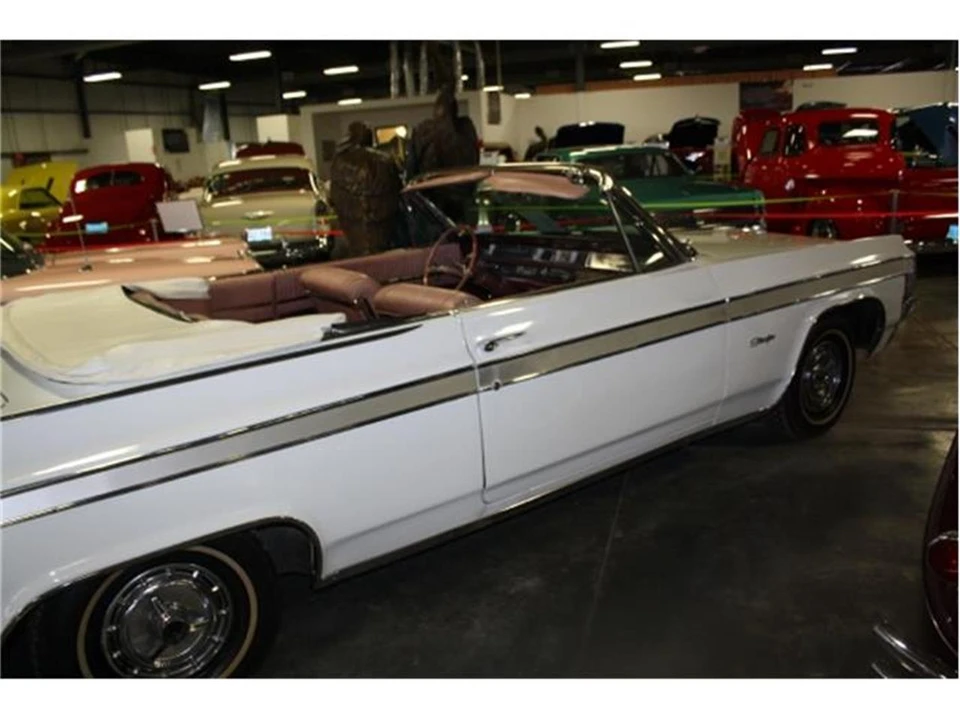 1963 Oldsmobile Starfire - Image 11 of 31
