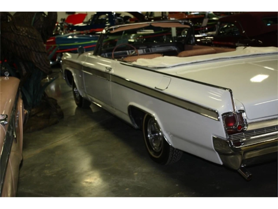 1963 Oldsmobile Starfire - Image 30 of 31